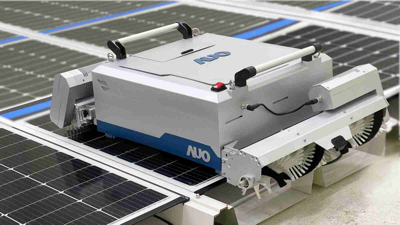 云顶国际8588yd致力EPC场域技术升级，，，导入清洁机器人搭配传感器与AI数据分析，，，大幅减少维运成本